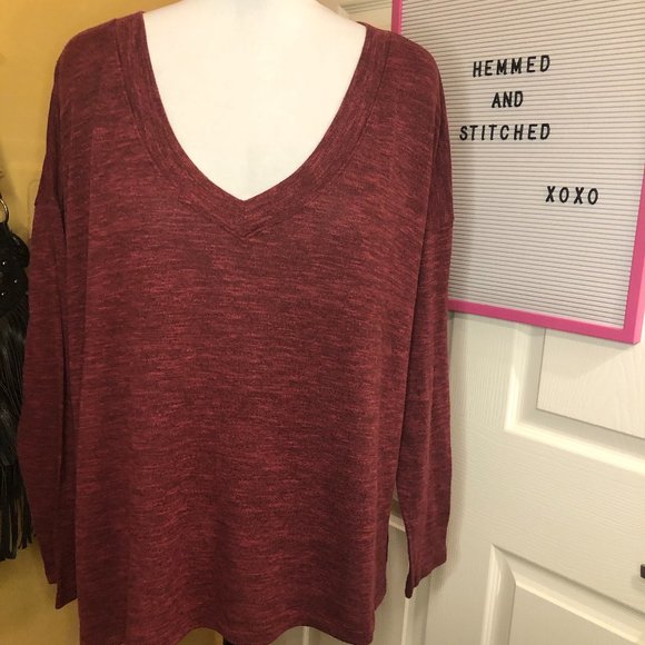 Old Navy Tops - Old Navy Long Sleeve V Neck